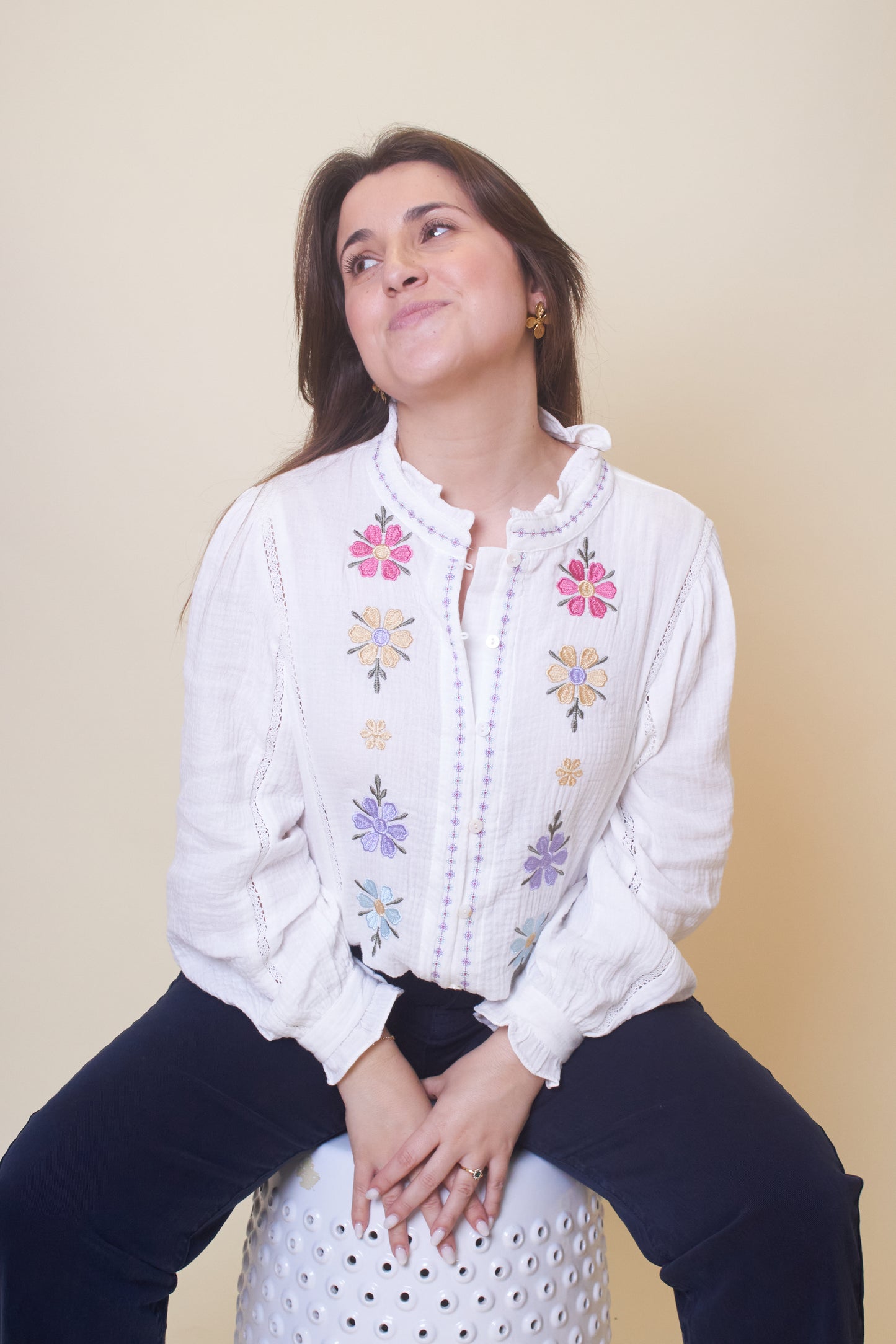 Camisa Flores Bordadas